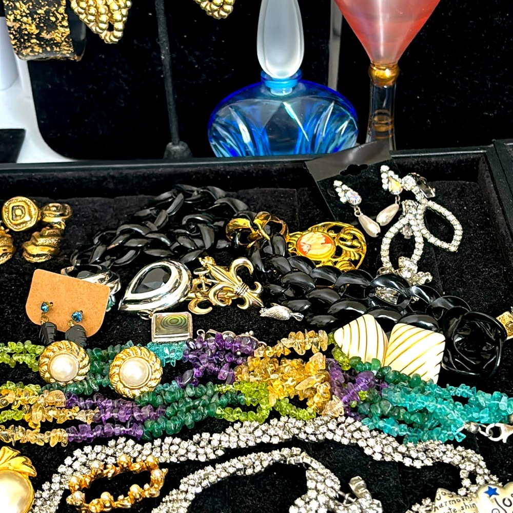 Vintage jewelry random